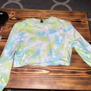 cropped tye dye sweatshirt